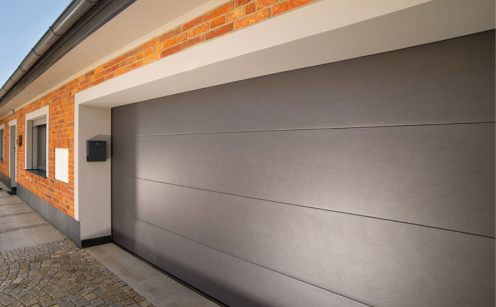 design garážových vrat hladký