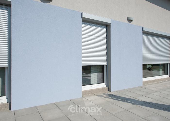 Venkovni hliníkové rolety s boxy - předokenní montáž